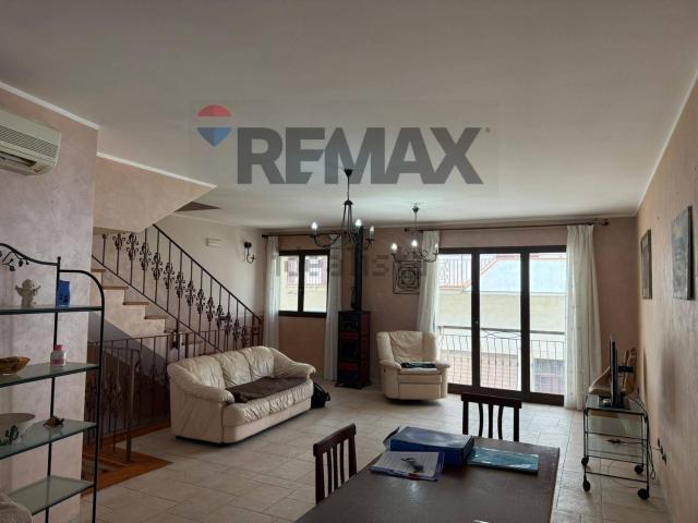 Villetta indipendente in vendita di 141 m² in Via del Fante, 159