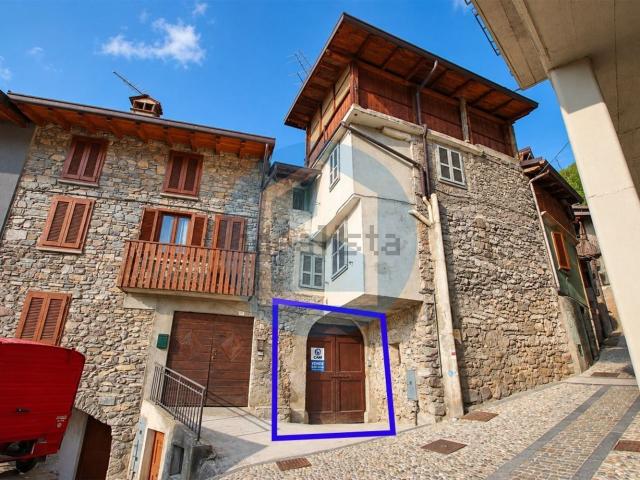Villetta indipendente in vendita di 141 m² in Via dell&apos Oro