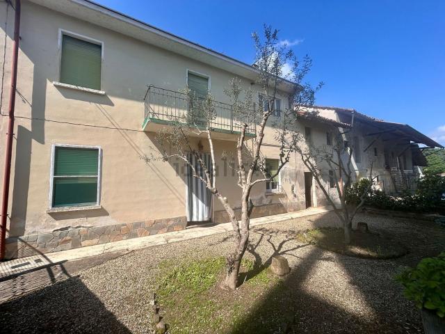 Villetta indipendente in vendita di 141 m² in Via Roberto Cordara, 21