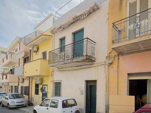 Villetta indipendente in vendita di 141 m² in Via Reggio Campi, 75