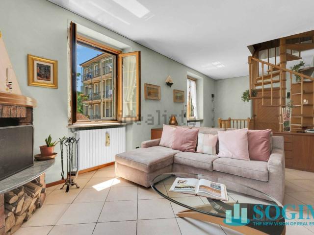 Villetta indipendente in vendita di 141 m² in Via Vittorio Veneto, 3