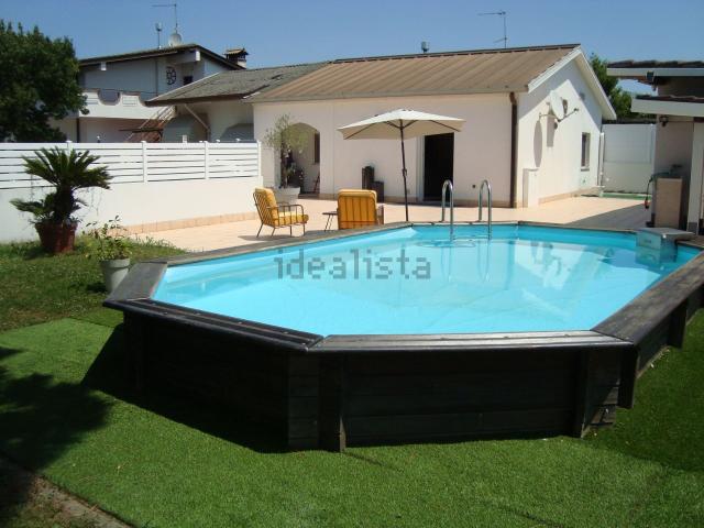Villetta indipendente in vendita di 142 m² in Via Casette