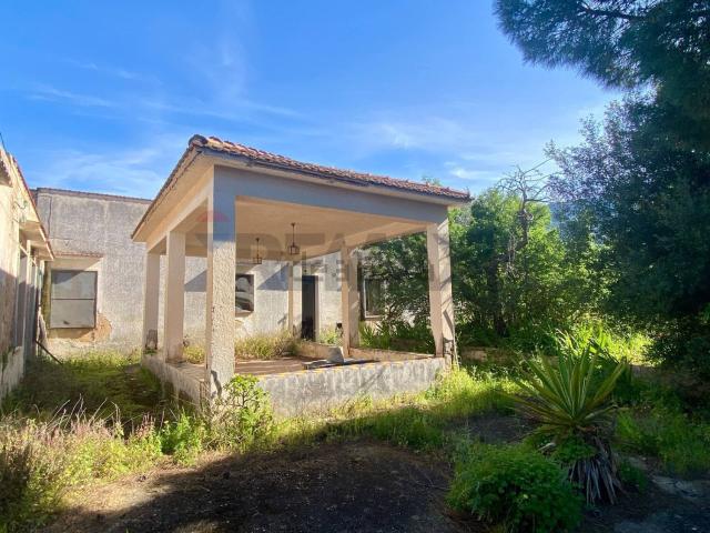 Villetta indipendente in vendita di 142 m² in Via Amba Alagi, 222