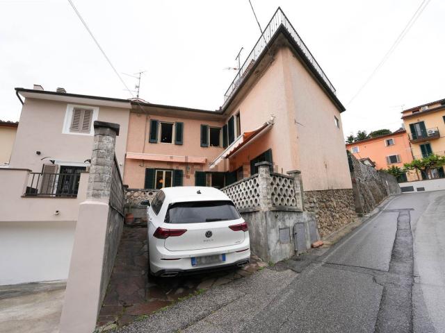 Villetta indipendente in vendita di 142 m² in Via Giuseppe Mazzini