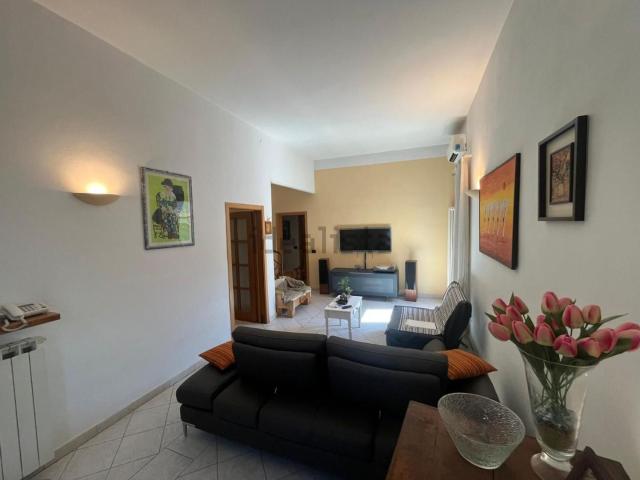 Villetta indipendente in vendita di 142 m² in Via Giacomo Matteotti