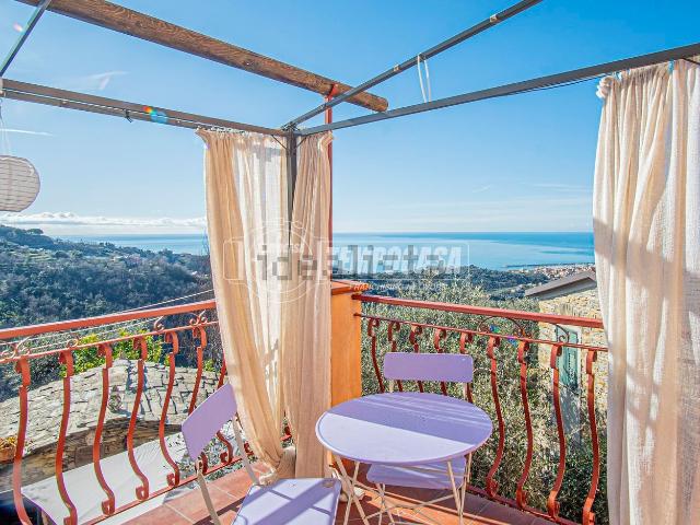 Villetta indipendente in vendita di 142 m² in Via Dino Berisso