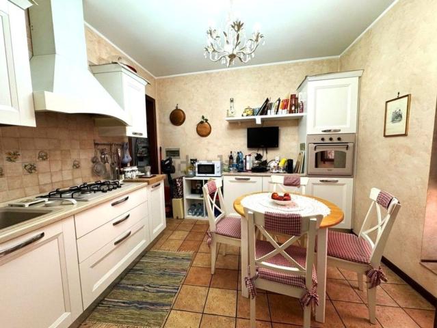 Villetta indipendente in vendita di 142 m² in Via Indipendenza, 21