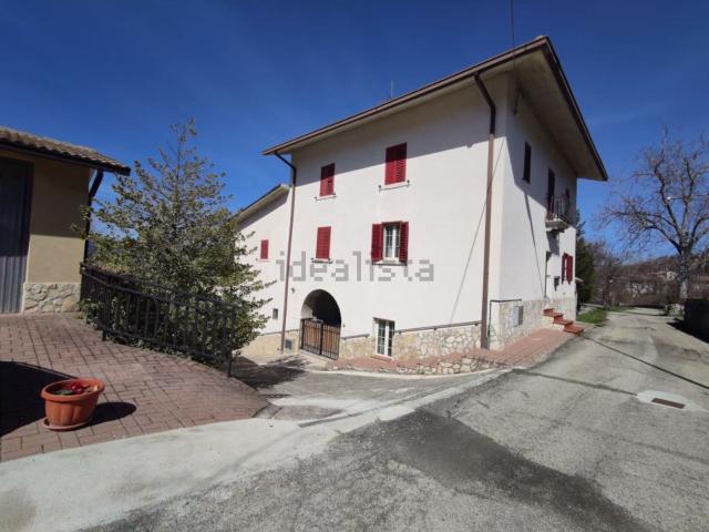Villetta indipendente in vendita di 142 m² in Contrada Fonte Vetica, 27
