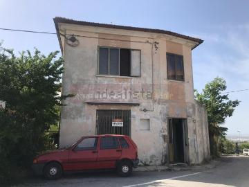 Villetta indipendente in vendita di 142 m² in Strada del Rosario, 1