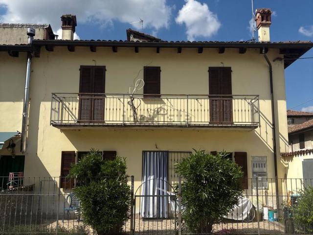 Villetta indipendente in vendita di 143 m² in Via C. Vignali, 85