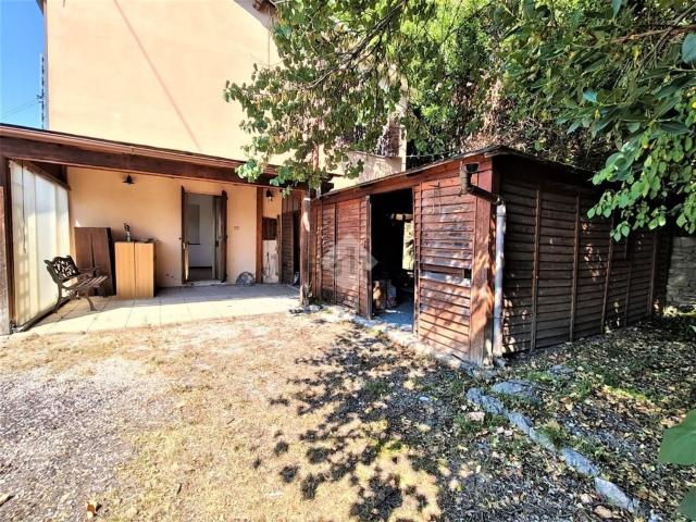 Villetta indipendente in vendita di 143 m² in Via Fiorita, 68