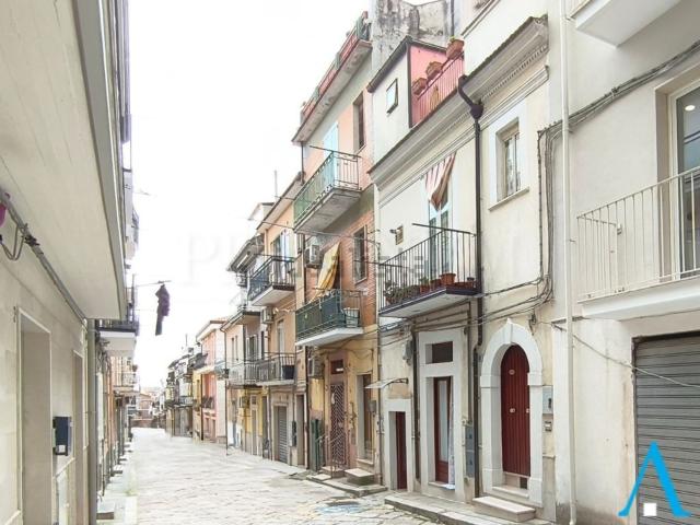 Villetta indipendente in vendita di 143 m² in Via Isonzo, 10