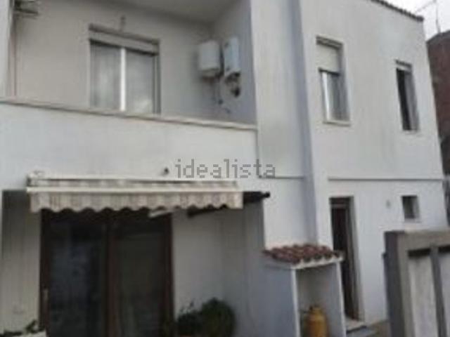 Villetta indipendente in vendita di 143 m² in Via Michelangelo, 1