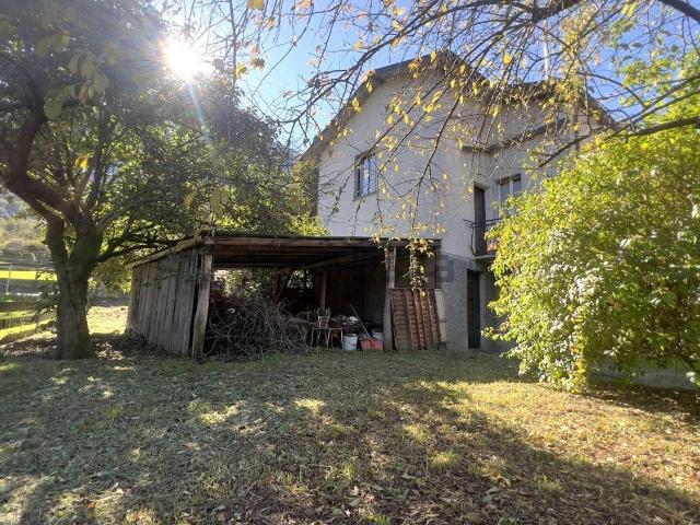 Villetta indipendente in vendita di 143 m² in Via Provinciale
