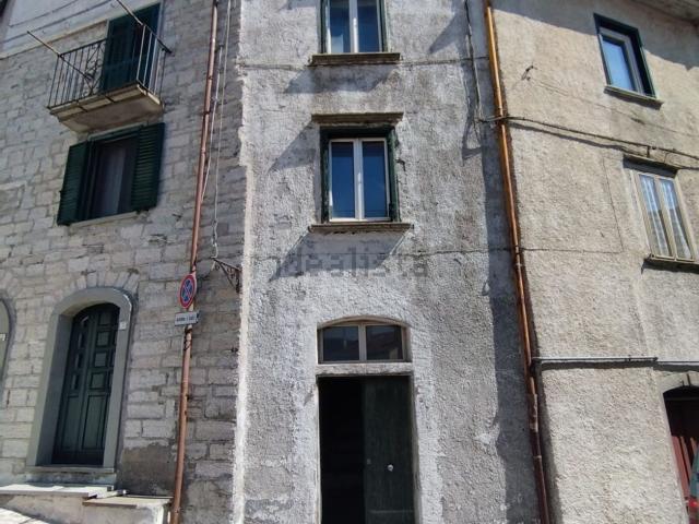 Villetta indipendente in vendita di 143 m² in Via Roma, 10
