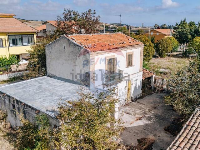 Villetta indipendente in vendita di 143 m² in Contrada Montalfano, 2