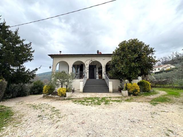 Villetta indipendente in vendita di 144 m²