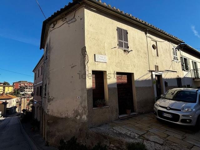 Villetta indipendente in vendita di 144 m² in Via Cupa