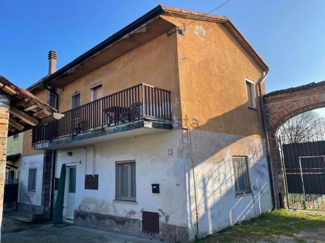 Villetta indipendente in vendita di 144 m² in Via A. Crotti
