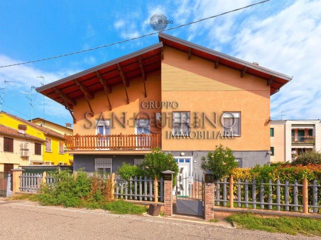 Villetta indipendente in vendita di 144 m² in Via Bonazza, 22