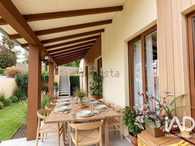 Villetta indipendente in vendita di 144 m² in Via Intra Premeno, 42