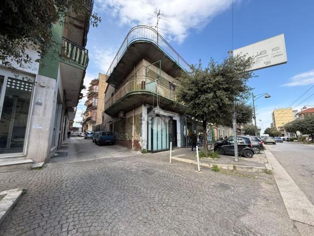 Villetta indipendente in vendita di 144 m² in Via Lago di Como, 2