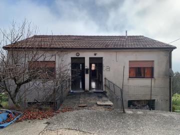 Villetta indipendente in vendita di 144 m² in Viale Arciprete Emilio Battista