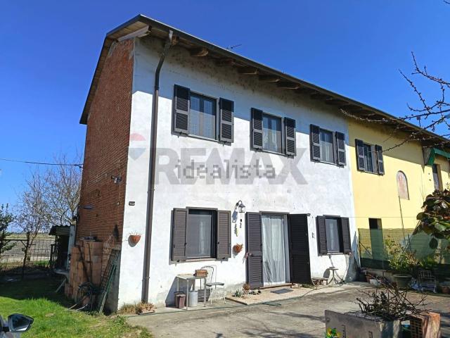 Villetta indipendente in vendita di 145 m² in Strada Provinciale ex Strada Statale 596 dei Cairoli, 1