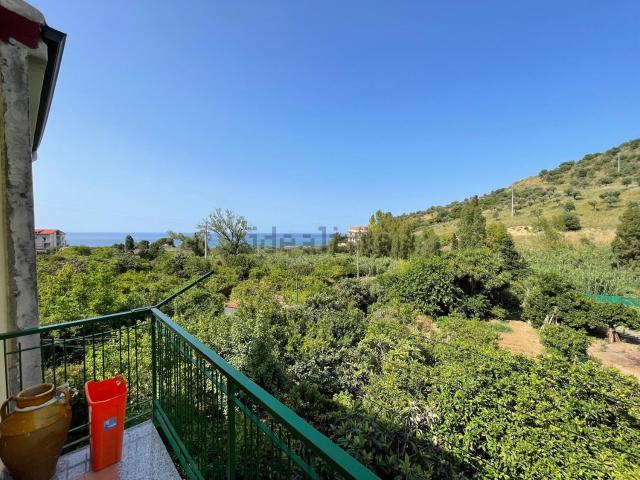 Villetta indipendente in vendita di 145 m² in Via Canneto