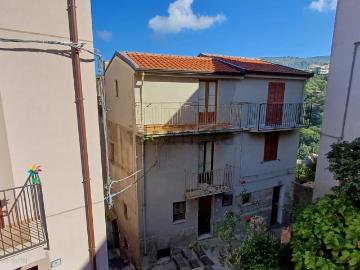 Villetta indipendente in vendita di 145 m² in Via Scesa Fonte Nuova