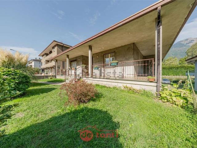 Villetta indipendente in vendita di 145 m² in Via Spluga, 89