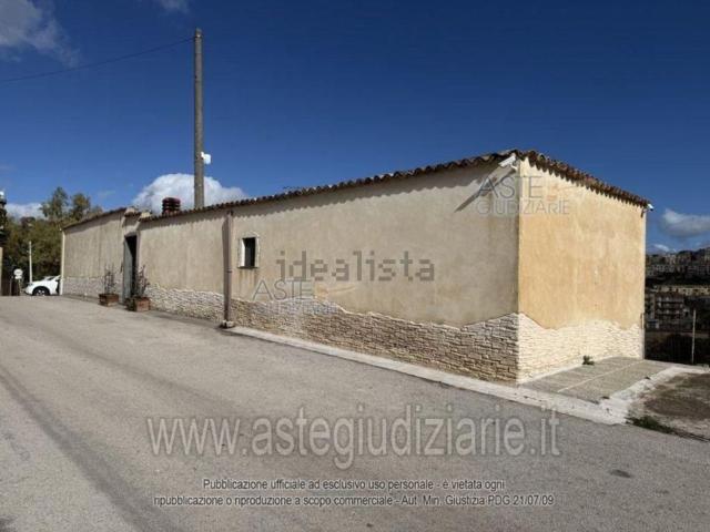 Villetta indipendente in vendita di 145 m² in Via SS. Addolorata