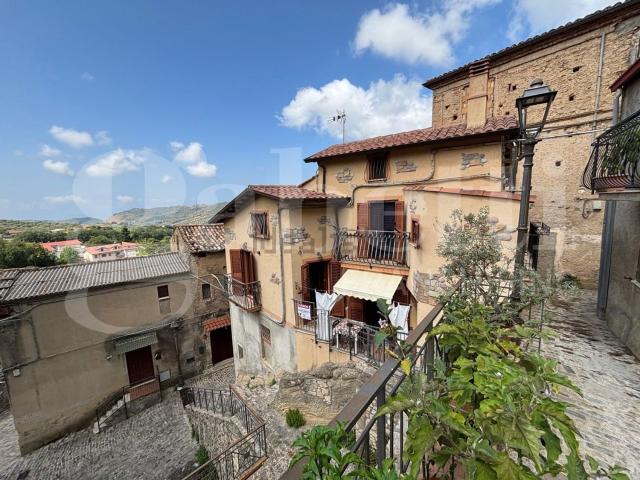 Villetta indipendente in vendita di 145 m² in Via Roma, 3