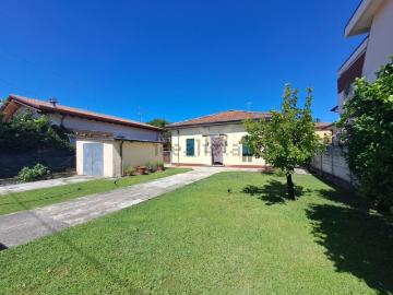 Villetta indipendente in vendita di 145 m² in Via Ricortola