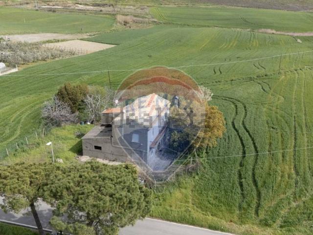 Villetta indipendente in vendita di 145 m² in Contrada Montalfano, 44