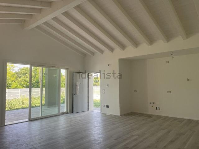 Villetta indipendente in vendita di 145 m² in Piazza Costituzione