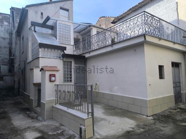 Villetta indipendente in vendita di 146 m² in Via Basilio Palmieri, 7