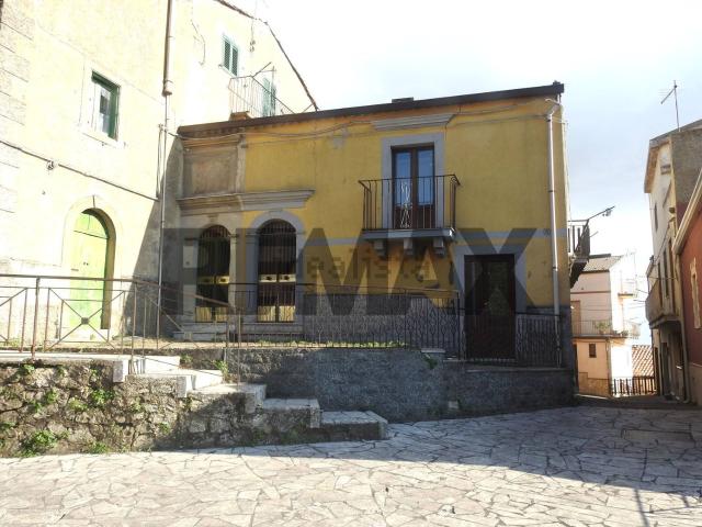 Villetta indipendente in vendita di 146 m² in Via Serro, 39