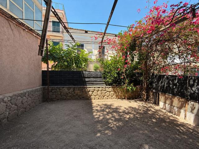 Villetta indipendente in vendita di 146 m² in Corso Umberto I