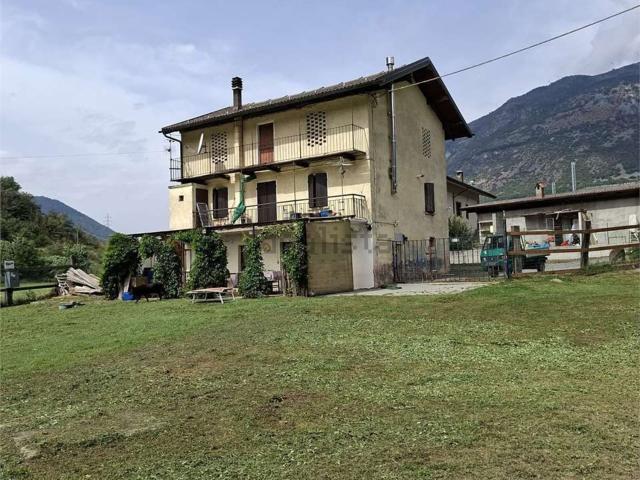 Villetta indipendente in vendita di 146 m² in Frazione San Clair