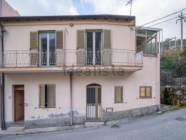 Villetta indipendente in vendita di 147 m² in Via Casalello