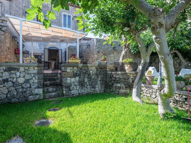 Villetta indipendente in vendita di 147 m² in Via Acre, 80