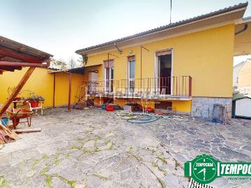 Villetta indipendente in vendita di 147 m² in Via della Cappelletta