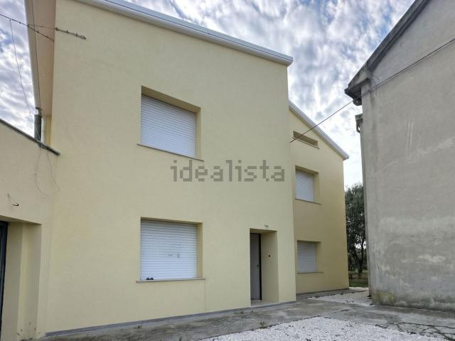 Villetta indipendente in vendita di 147 m² in Via M. Gandhi