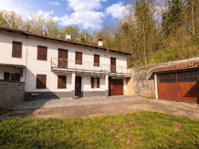 Villetta indipendente in vendita di 147 m² in Via Montechiaro