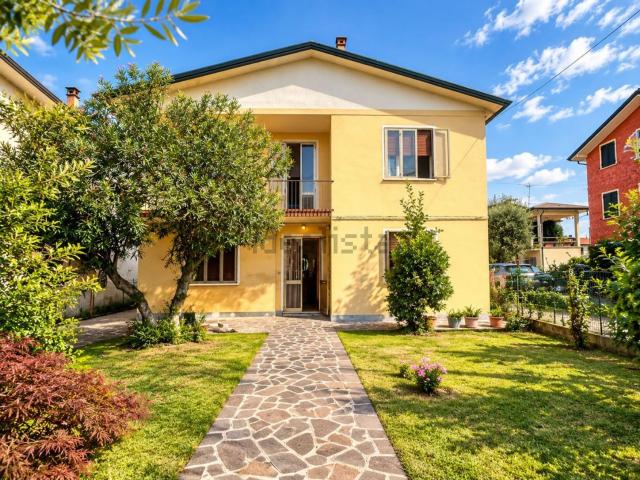 Villetta indipendente in vendita di 147 m² in Via stella, 16