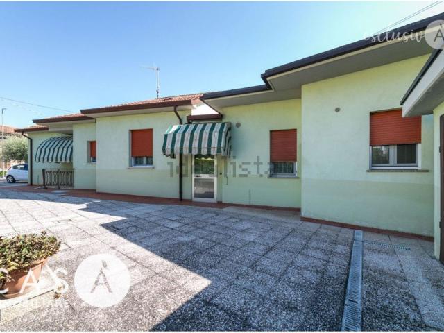 Villetta indipendente in vendita di 148 m² in Via Cesenatico, 187