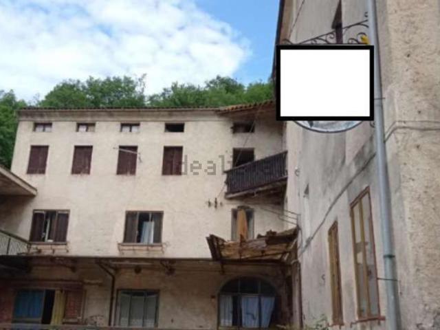 Villetta indipendente in vendita di 148 m² in Via A. Bassi, 5