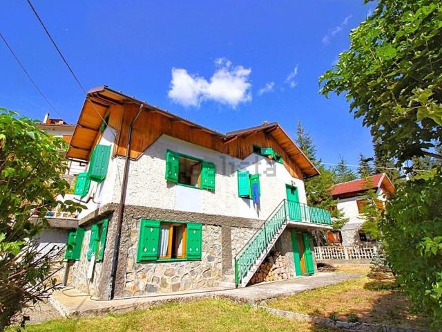Villetta indipendente in vendita di 148 m² in Via dell&apos Ostal, 8