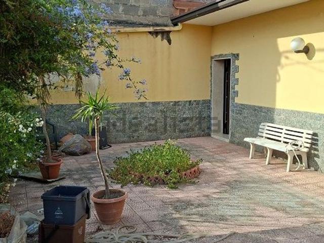 Villetta indipendente in vendita di 148 m² in Via Lombardia, 63